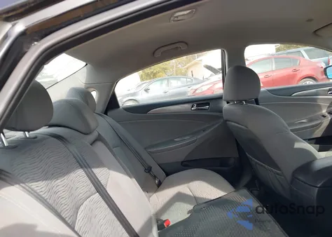 2015 Hyundai Sonata Hybrid from USA, damaged, VIN KMHEC4A42FA134285